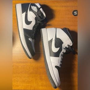 Wmns Air Jordan 1 Mid SE Homage